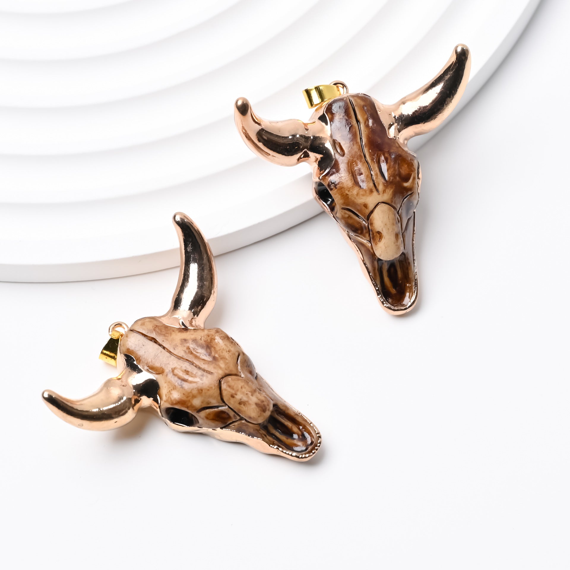 Wholesale Natural stone resin bull head shaped diamond necklace accessories DIY